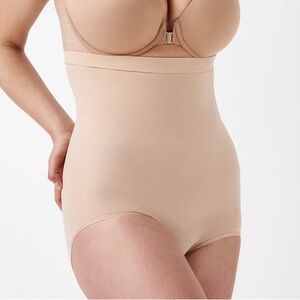 🌻NEW NWOT SPANX Nude Seamless Power High-Waisted Brief Size Medium #2746